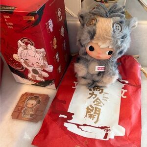 POP MART HAVE A GOOD RUN- HIRONO (good health)